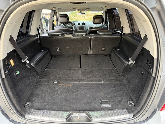 Mercedes-Benz GL420 14 of 24