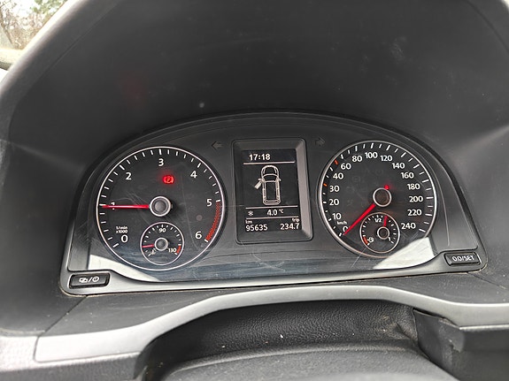Volkswagen Caddy Maxi 11 of 24