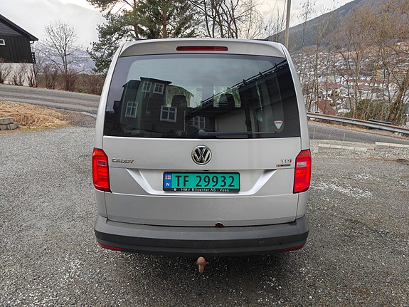 Volkswagen Caddy Maxi 6 of 24