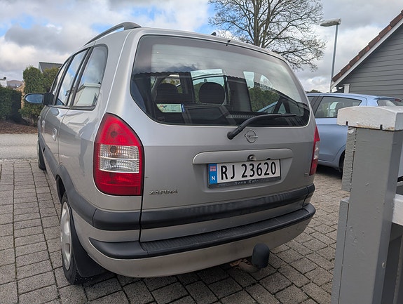 Opel Zafira 6 of 18