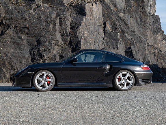Porsche 911 2 of 5