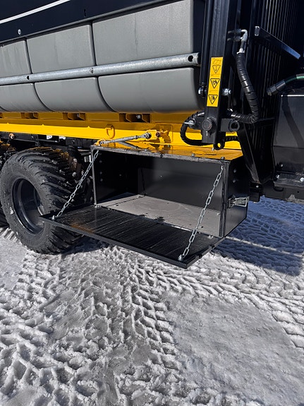 Demokjørt Kesla 144HD med vanntank og tømmerstaker, kr 1 100 000,-