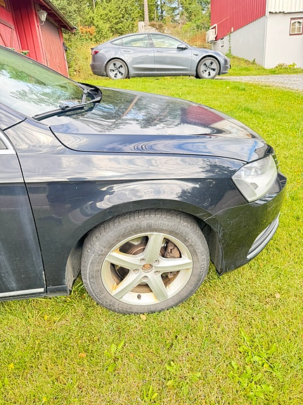 Volkswagen Passat 5 of 19