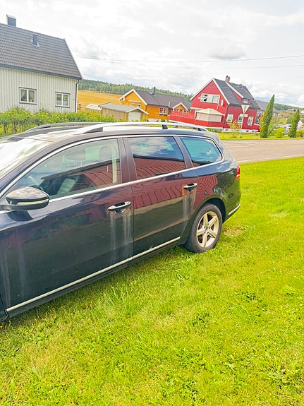 Volkswagen Passat 16 of 19