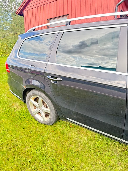 Volkswagen Passat 6 of 19