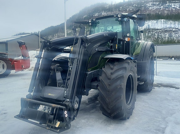 Valtra N175 Versu 2022, kr 1 345 000,-