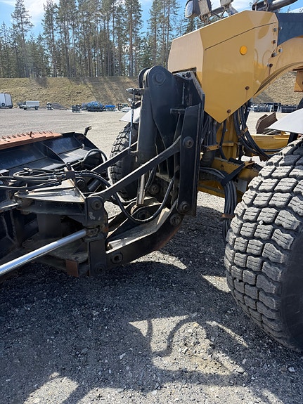 Cat 140M 6 of 15