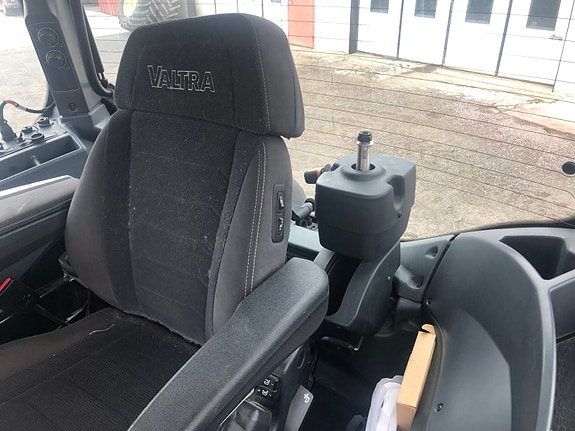 Valtra T235DST Twin-trac, GPS forberedt, front pto 2021, kr 1 590 000,-