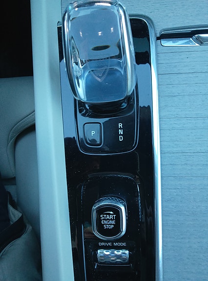 Volvo XC60 25 of 30