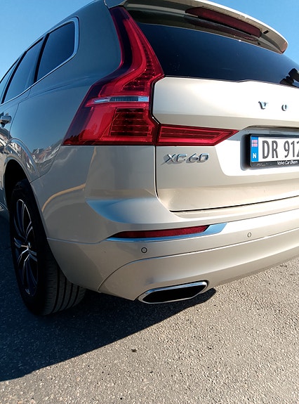 Volvo XC60 14 of 30