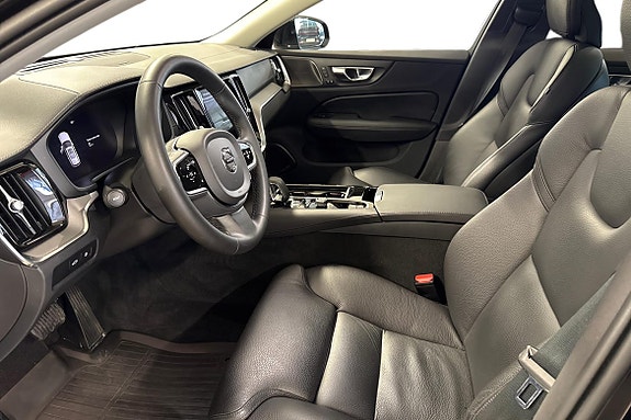 Volvo V60 11 of 27