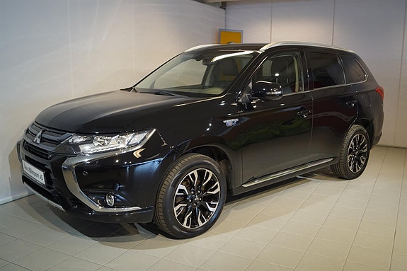 Mitsubishi Outlander 2 of 30