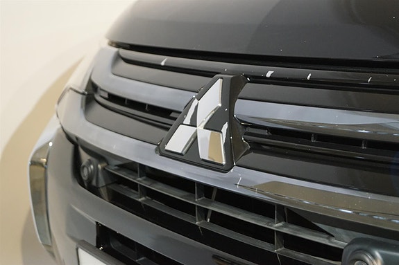 Mitsubishi Outlander 28 of 30