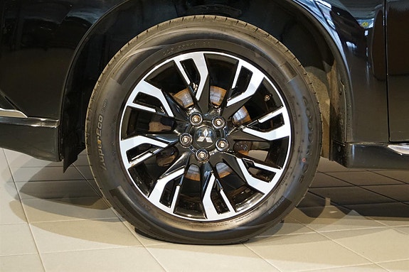 Mitsubishi Outlander 27 of 30