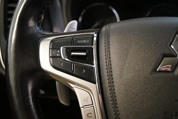 Mitsubishi Outlander 8 of 30