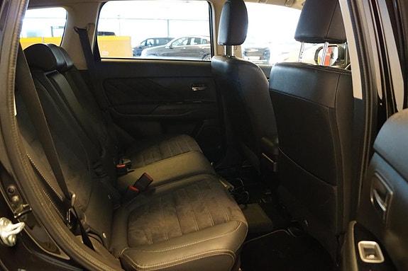 Mitsubishi Outlander 23 of 30