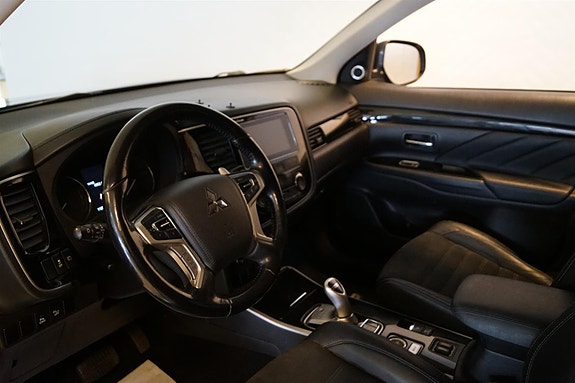 Mitsubishi Outlander 7 of 30
