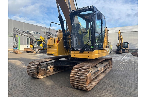 Cat 325 17 of 30