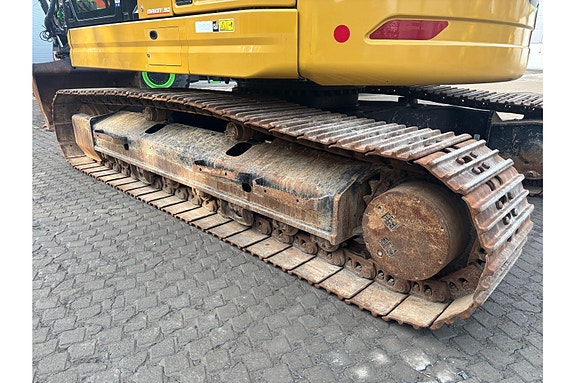 Cat 325 22 of 30