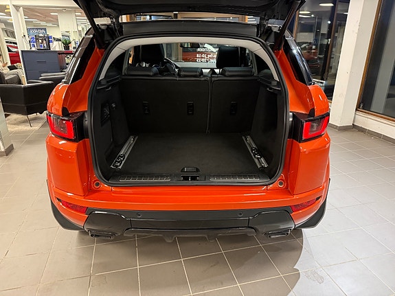 Land Rover Range Rover Evoque 18 of 30