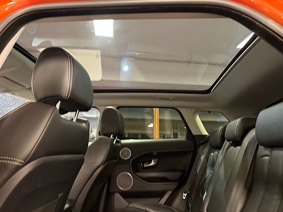 Land Rover Range Rover Evoque 23 of 30