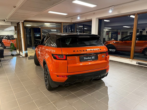 Land Rover Range Rover Evoque 16 of 30