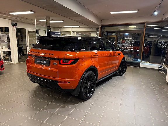 Land Rover Range Rover Evoque 15 of 30
