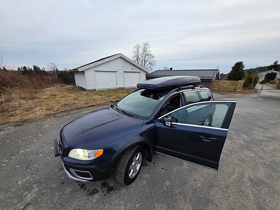 Volvo XC70 21 of 28