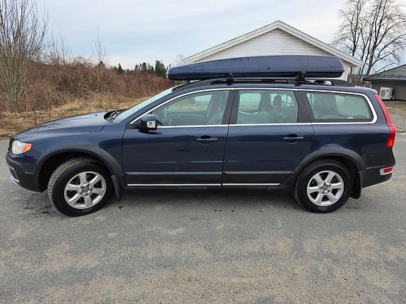Volvo XC70 3 of 28
