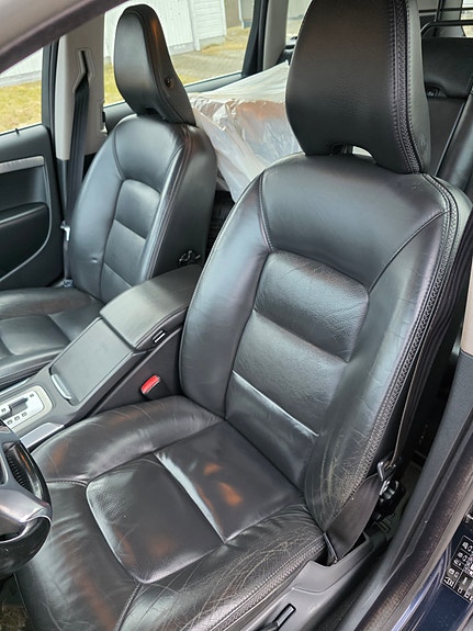 Volvo XC70 19 of 28