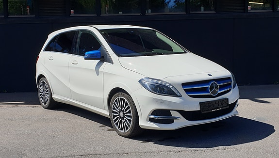Mercedes-Benz B-Klasse 4 of 5