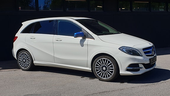 Mercedes-Benz B-Klasse 3 of 5