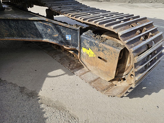 Hitachi ZX210LC-6 29 of 30