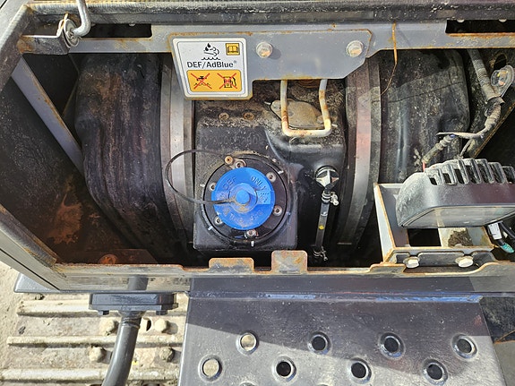 Hitachi ZX210LC-6 26 of 30