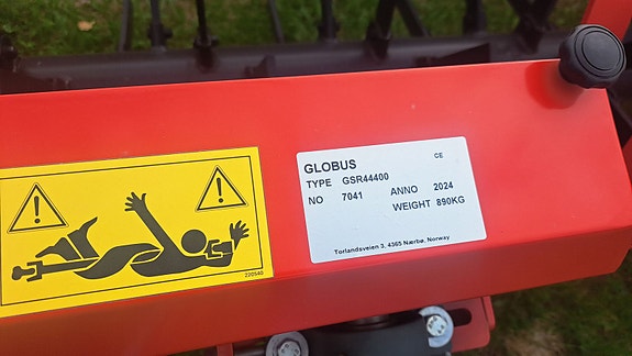 Globus GSR 44400, kr 165 000,-