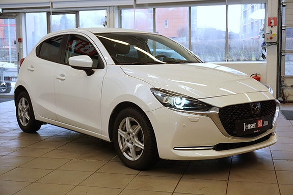 Mazda 2 4 of 5