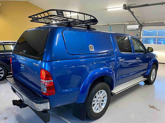 Toyota HiLux 4 of 5