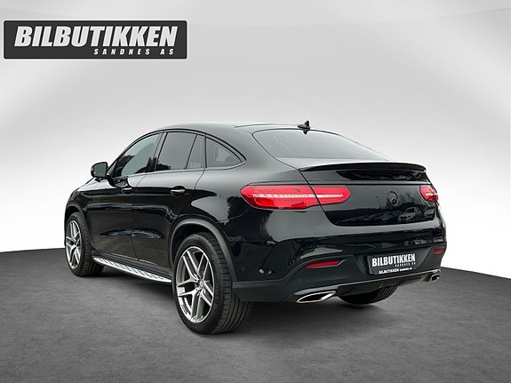 Mercedes-Benz GLE400 3 of 5