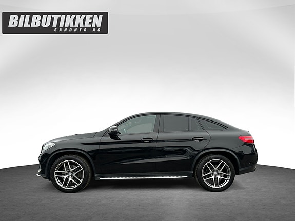 Mercedes-Benz GLE400 2 of 5