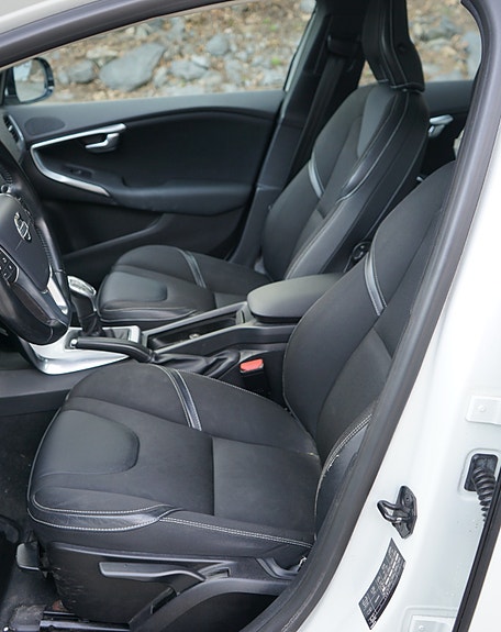 Volvo V40 26 of 30