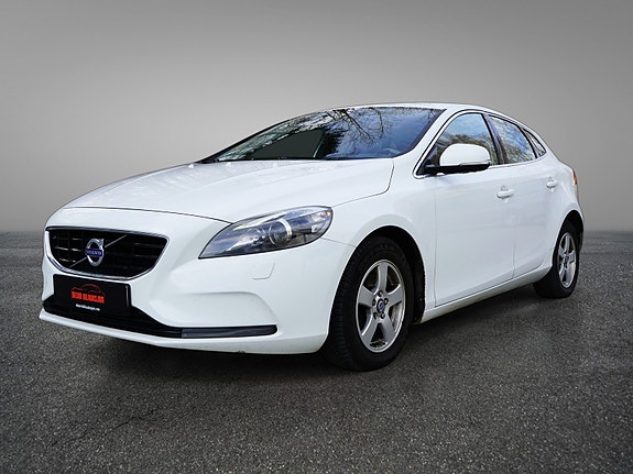 Volvo V40 5 of 5