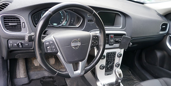 Volvo V40 25 of 30