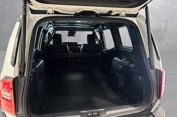 Toyota Land Cruiser 24 of 24