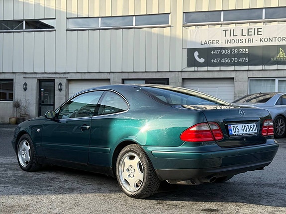 Mercedes-Benz CLK-Klasse 7 of 24