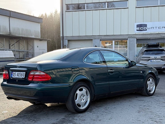 Mercedes-Benz CLK-Klasse 5 of 24