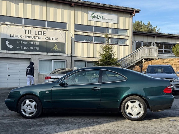 Mercedes-Benz CLK-Klasse 8 of 24