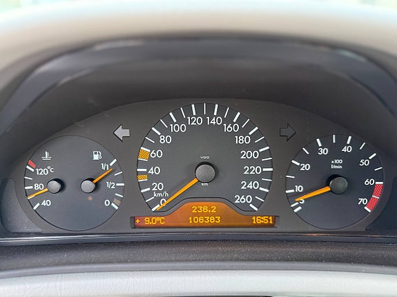 Mercedes-Benz CLK-Klasse 20 of 24
