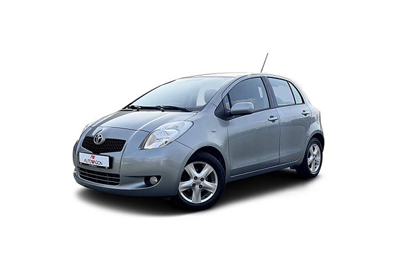 Toyota Yaris 2 of 5