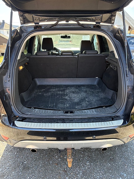 Ford Kuga 7 of 9