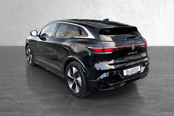 Gjennomført premium finish i karosseriet gir et moderne og eksklusivt helhetsinntrykk uansett vinkel